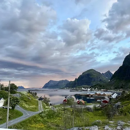Lofoten Panorama Villa - Ocean View Hébergement de vacances Moskenes