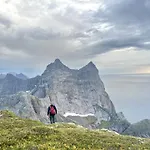 度假居 Mountain Peak Retreat *